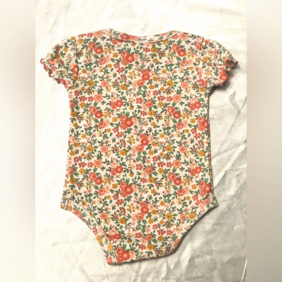 Nicole Miller 3-6MO Baby Girl Onesies Bundle of 3 - Picture 7 of 7